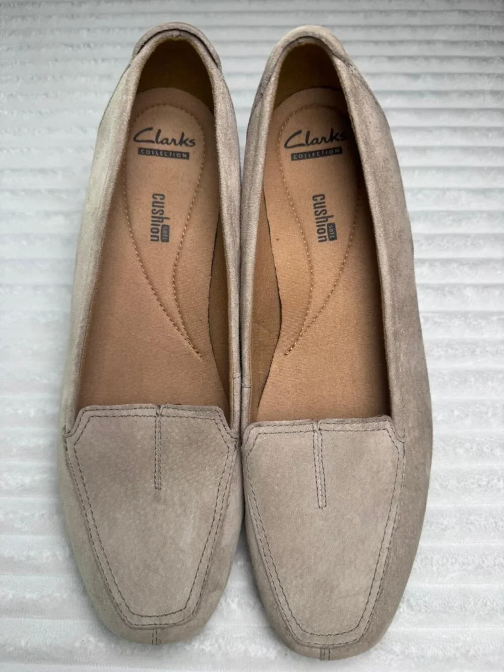 Clarks‎ Collection Beige Suede Comfort Loafers Women’s 10